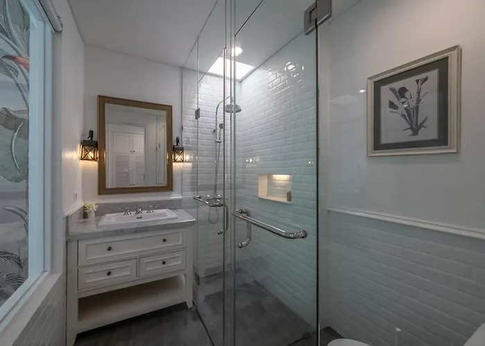 Putih Blanc Mediterranean 3br In Villa Canggu (Bali)