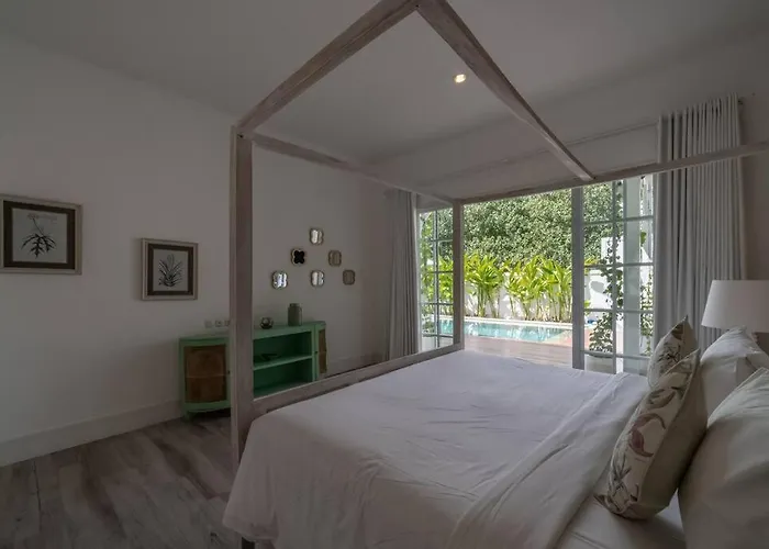 Putih Blanc Mediterranean 3br In Villa Canggu (Bali)